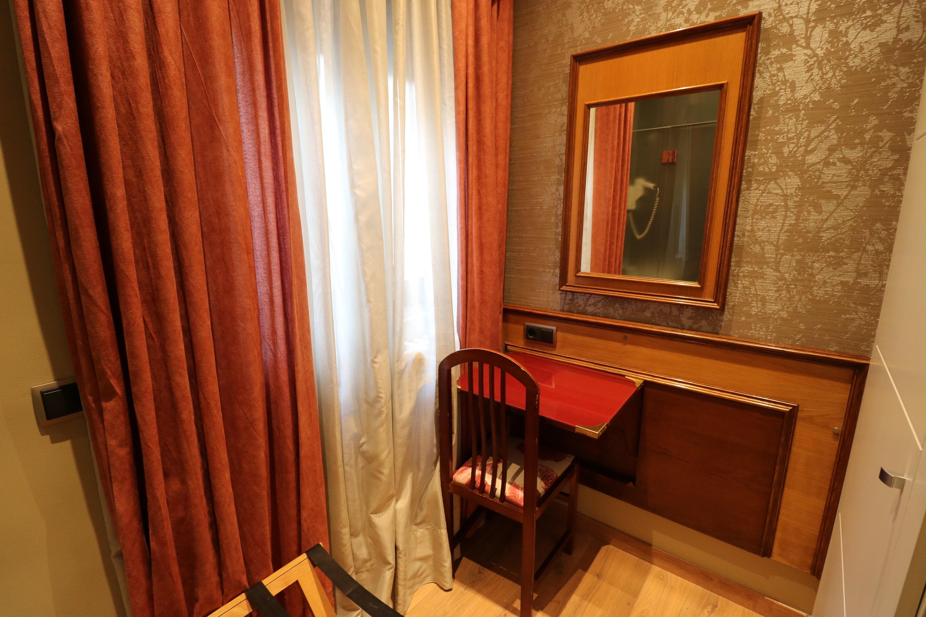 Guest house Hispano - Argentino Gran Via 3*