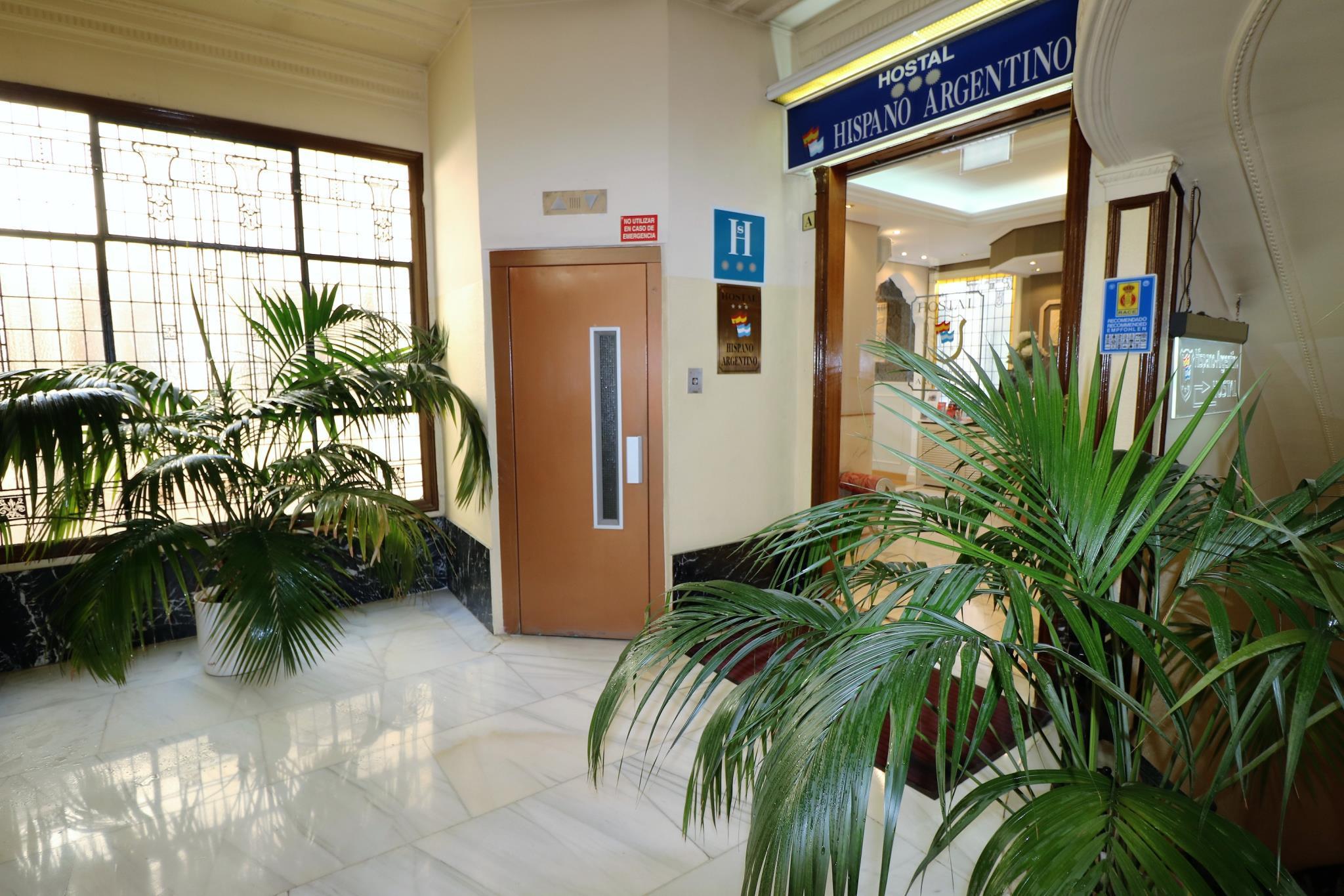 Guest house Hispano - Argentino Gran Via 3*