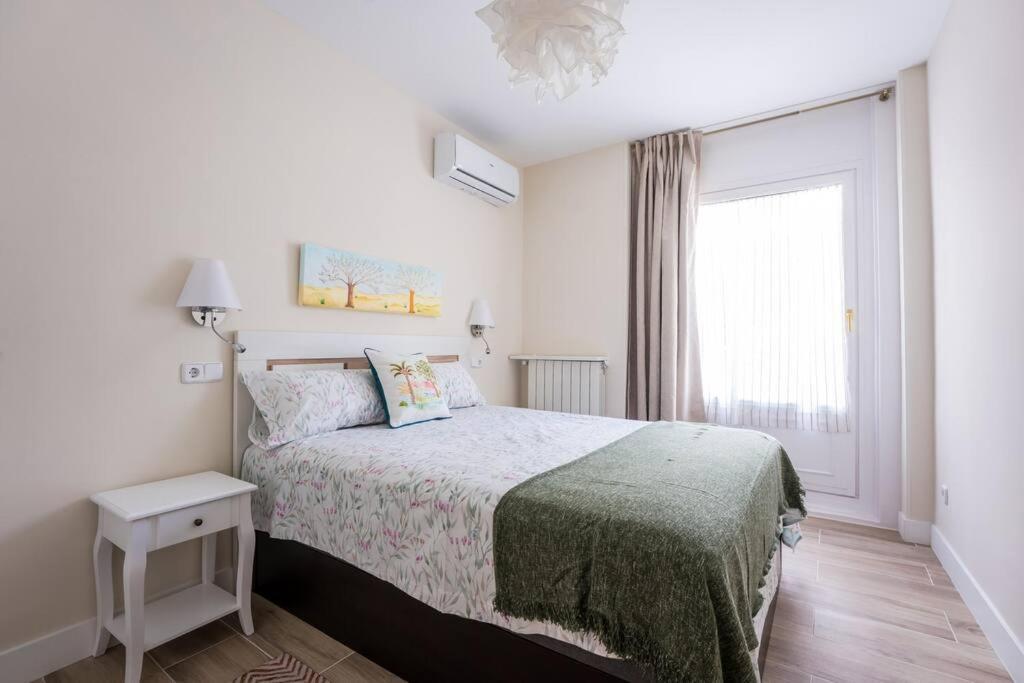 Apartamento Sol & Gran Via: Experiencia De Diseno Y Comodidad.