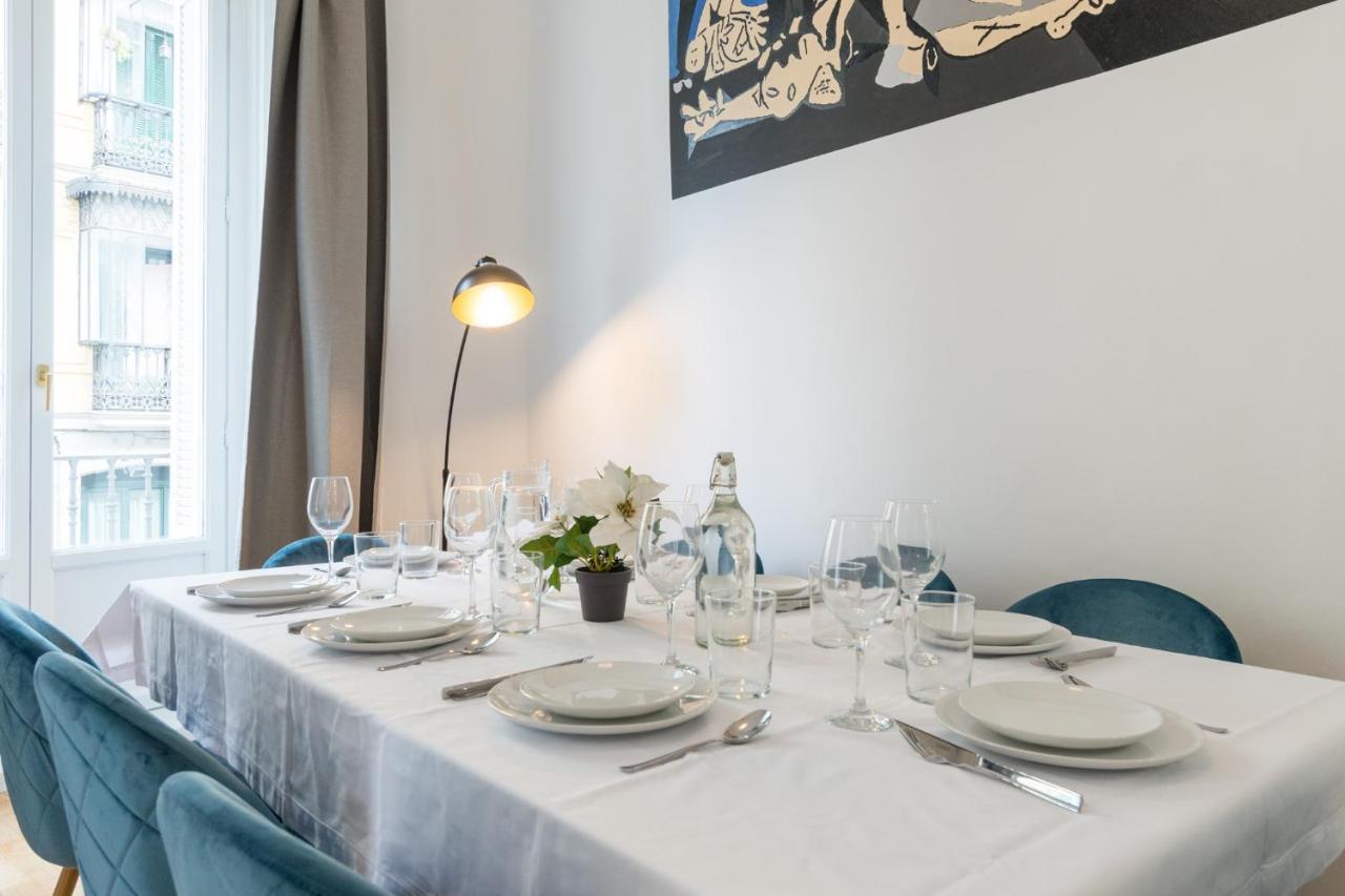 Vip Puerta Del Sol, By Monaro*****