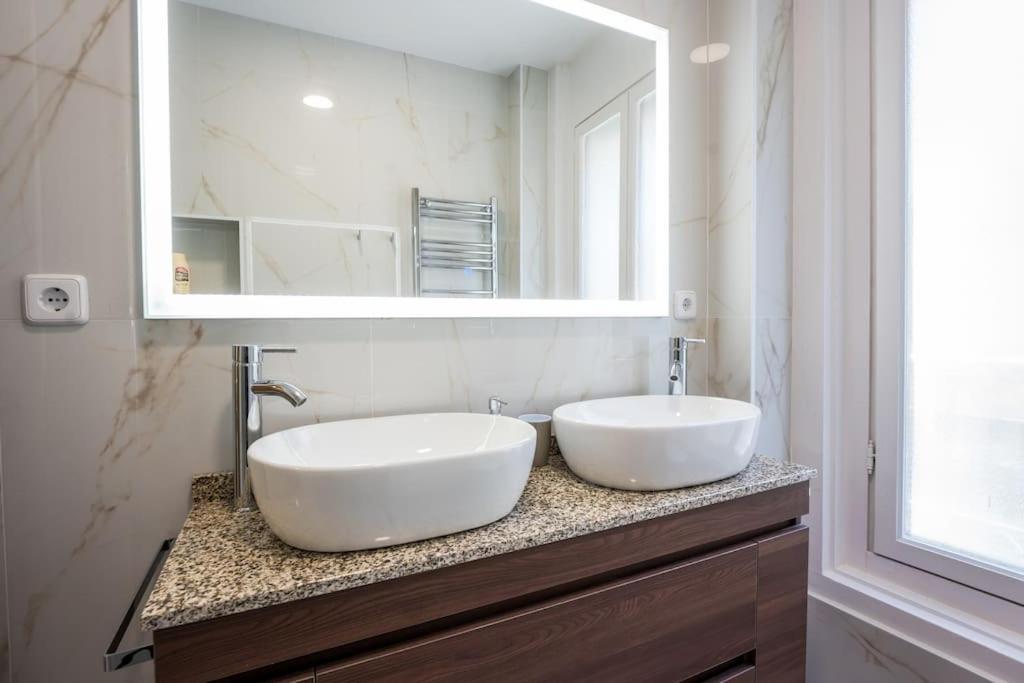 Apartamento Sol & Gran Via: Experiencia De Diseno Y Comodidad. Madri