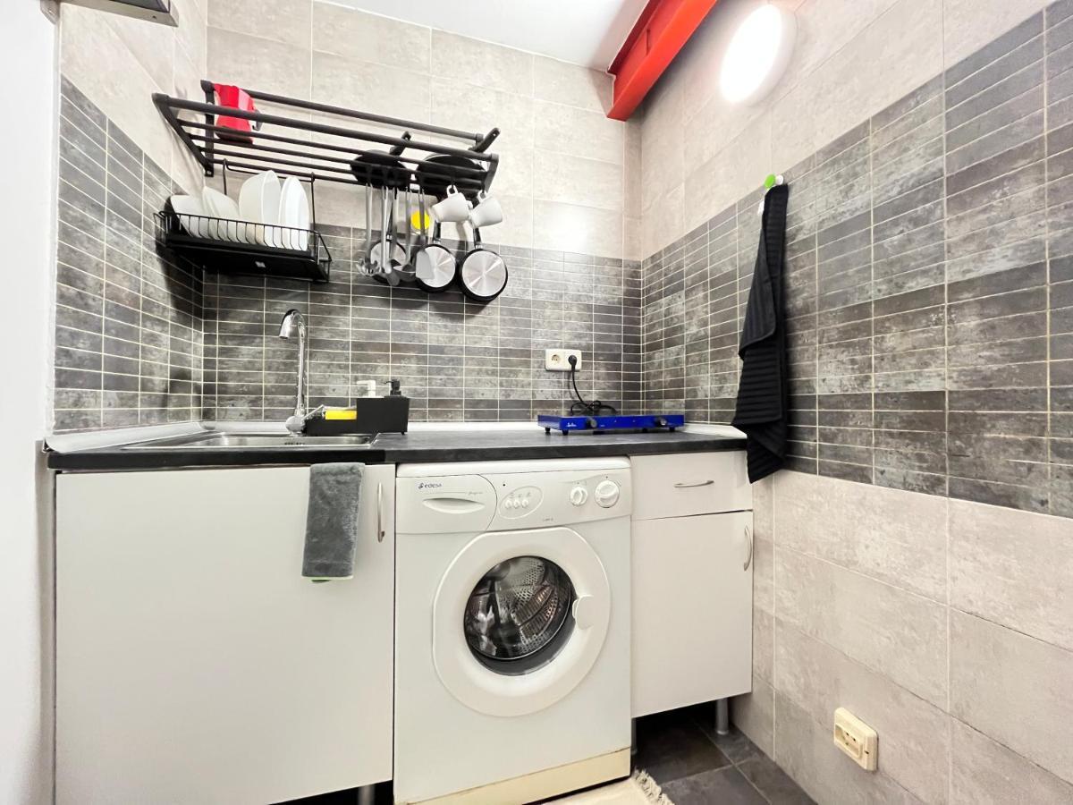 Apartamento Piso En Calle Caravaca Madrid
