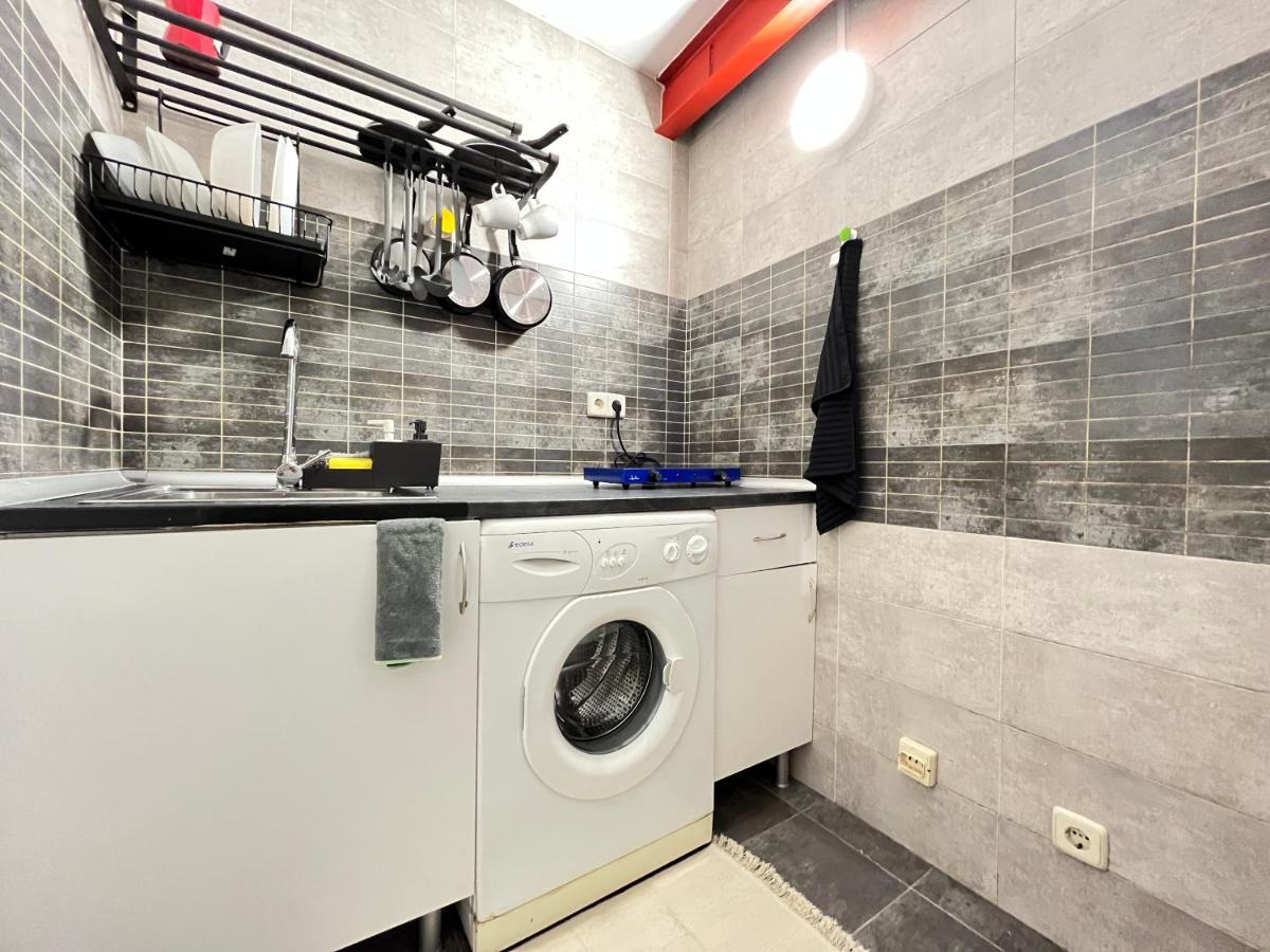 Apartamento Piso En Calle Caravaca Madrid