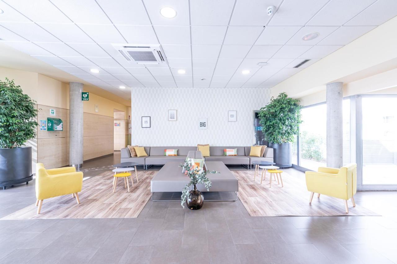 Residencia Universitaria Resa Erasmo * Madrid