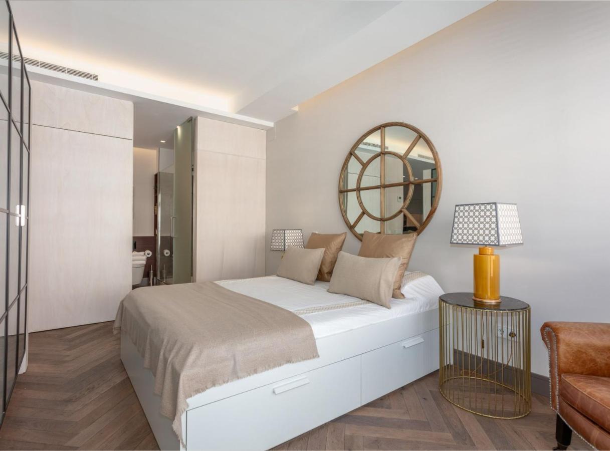 Perfect Place For 2 Next To The Stadium Of Real Doctor Fleming I * Madri