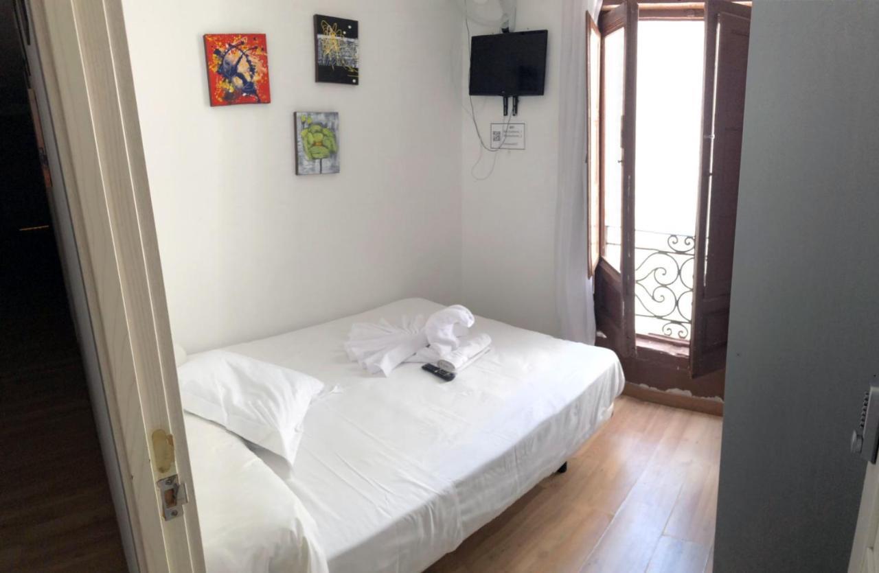 Guest house Gran Via Sol *