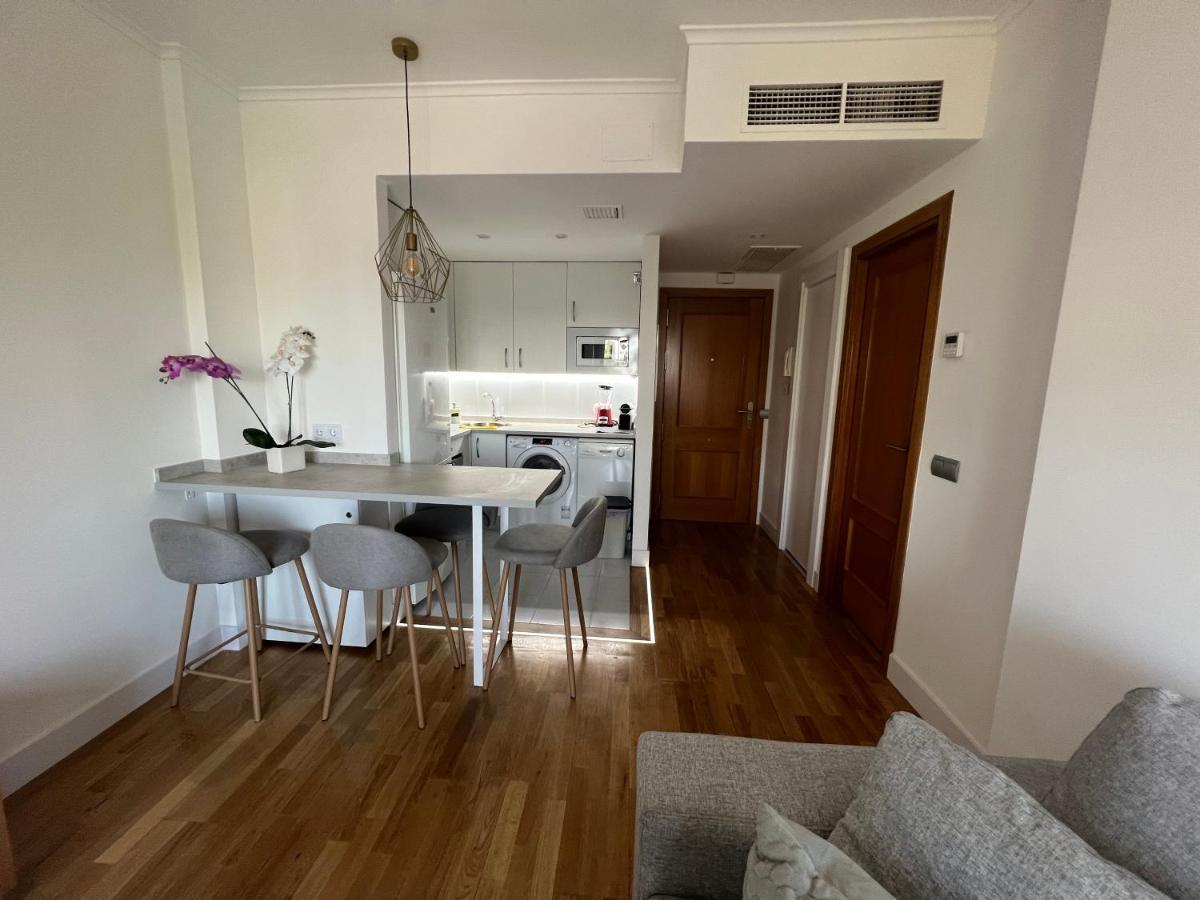 P4 Airport, Estadio Civitas, Ifema, Barajas Y Rejas Apartamento Madri