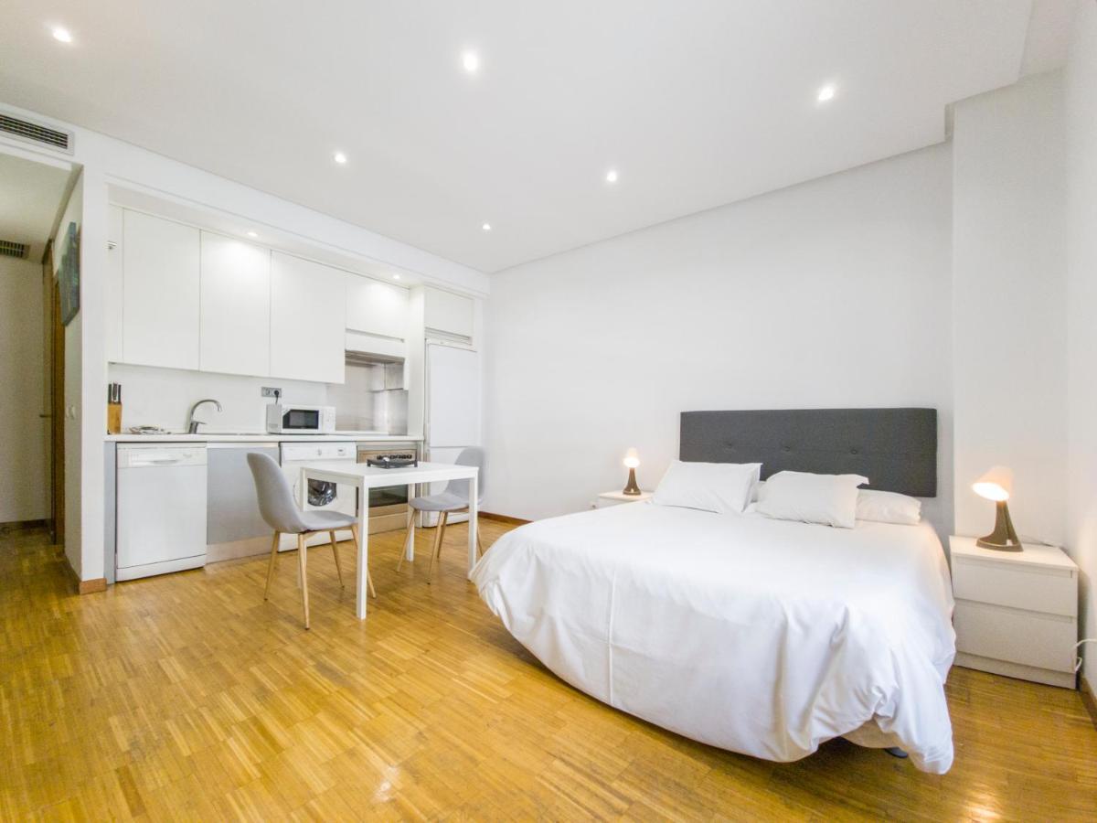 Conde Duque Deco Apartment *