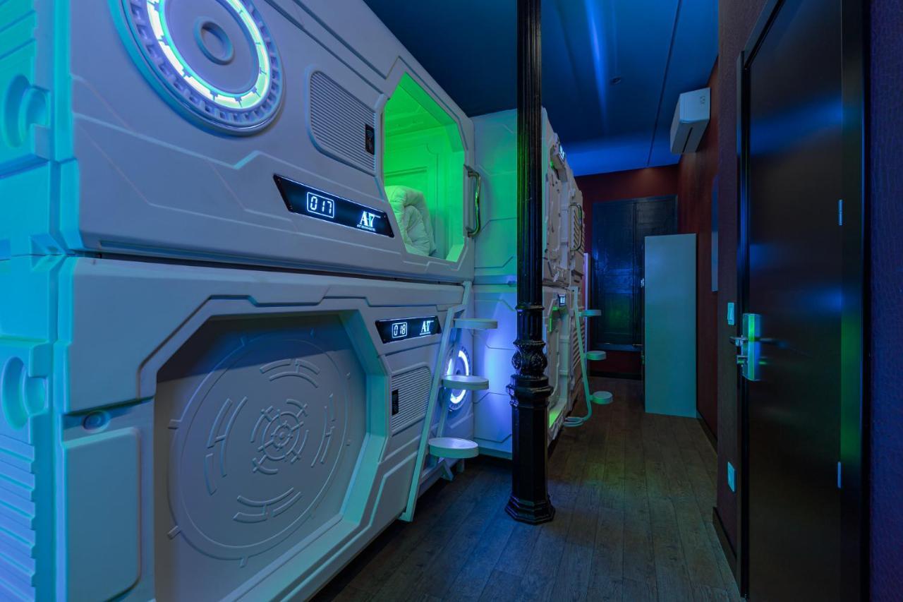 Art Seven Capsules Capsule hotel