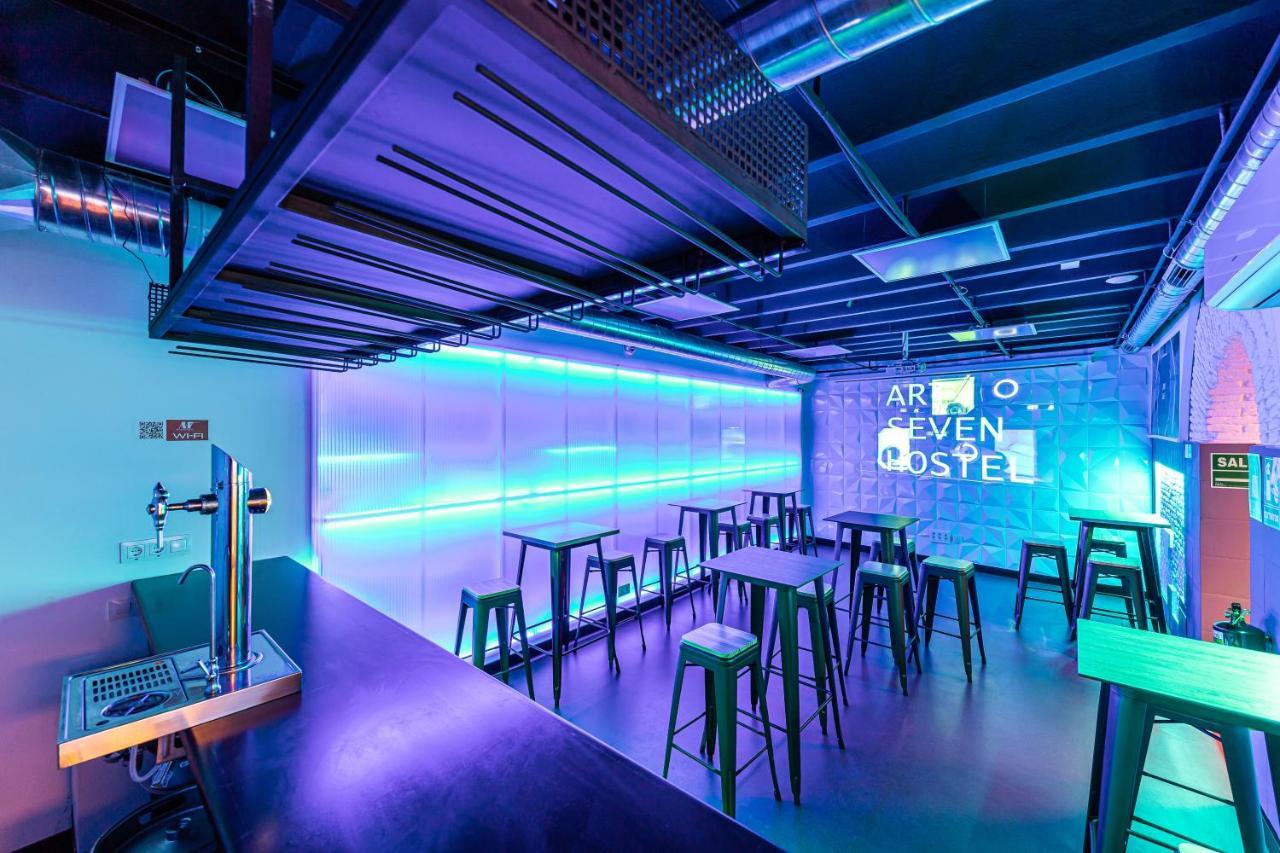 Capsule hotel Art Seven Capsules Madrid