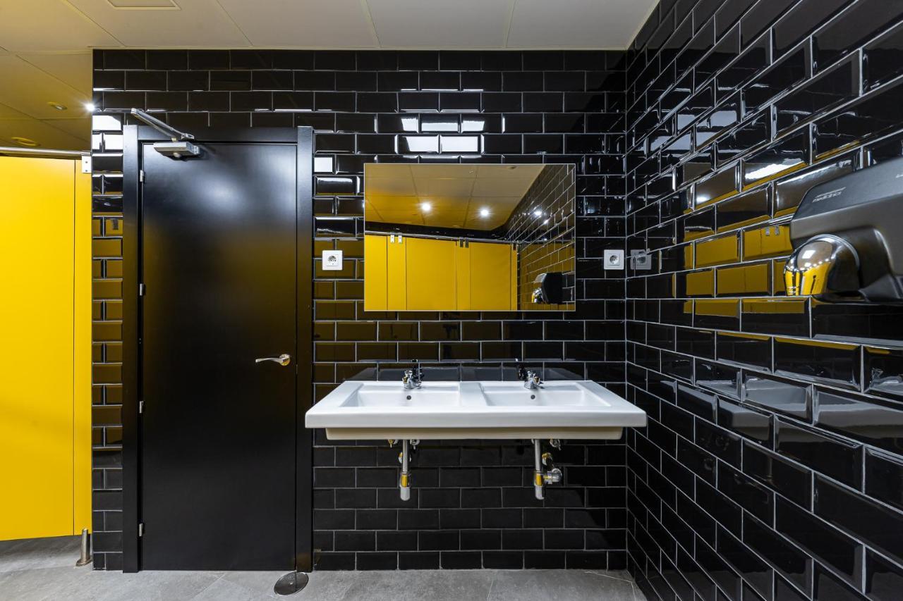 Capsule hotel Art Seven Capsules