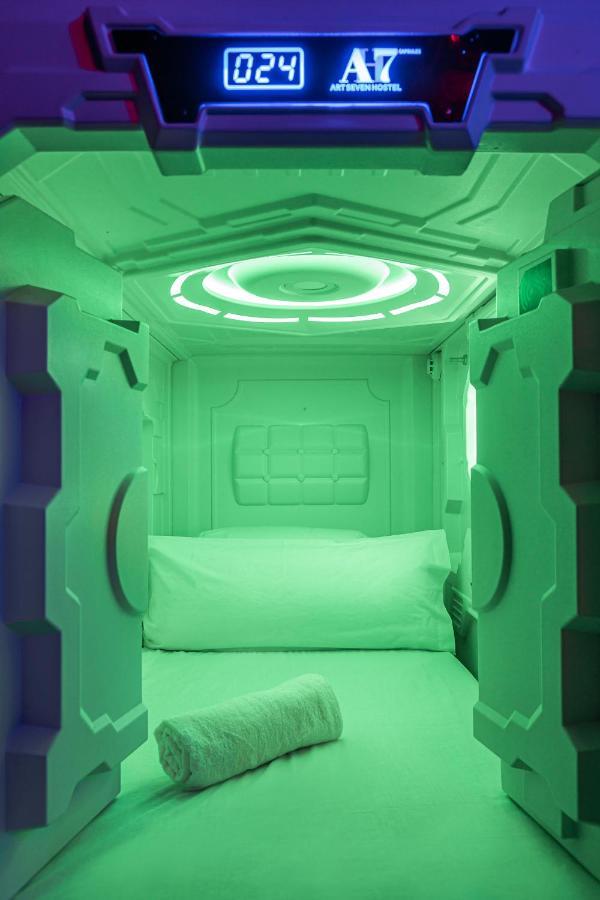 Art Seven Capsules Hotel Cápsula