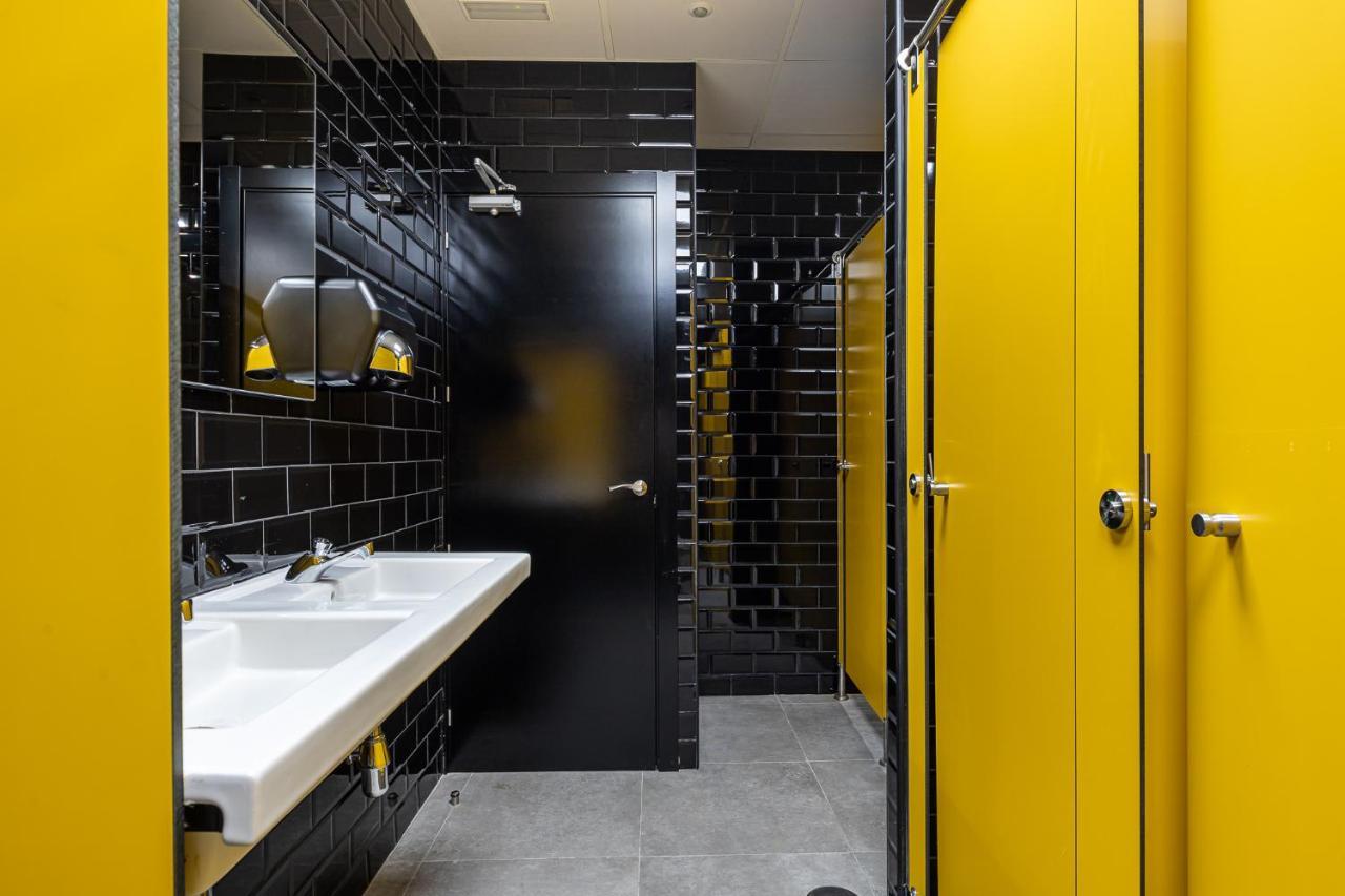 Capsule hotel Art Seven Capsules 2*