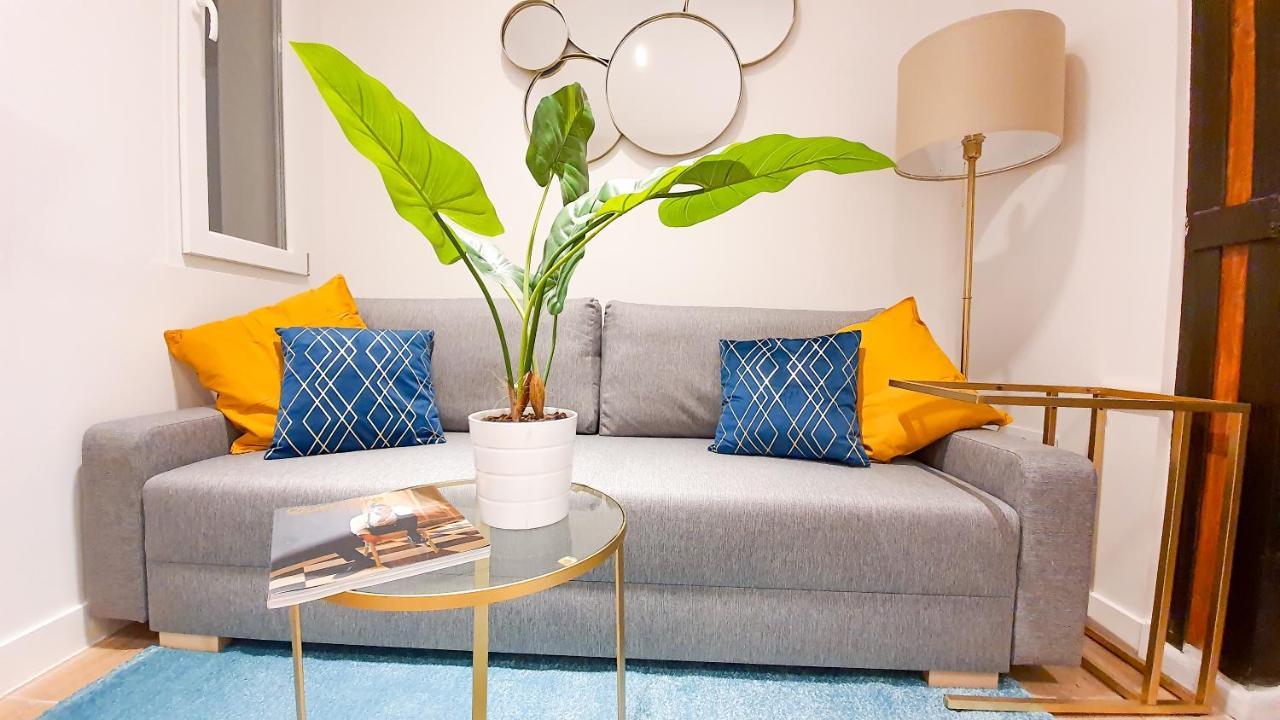 Lindo Apartamento En Zona Centro, Cerca De Todo Madri