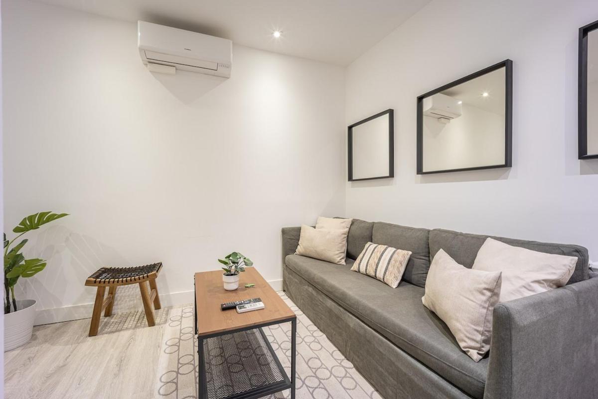 Apartment Encantador Apartamento En Atocha Madrid