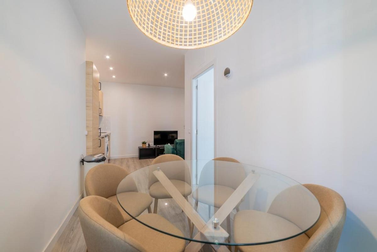 Encantador Atocha Apartamento Madri