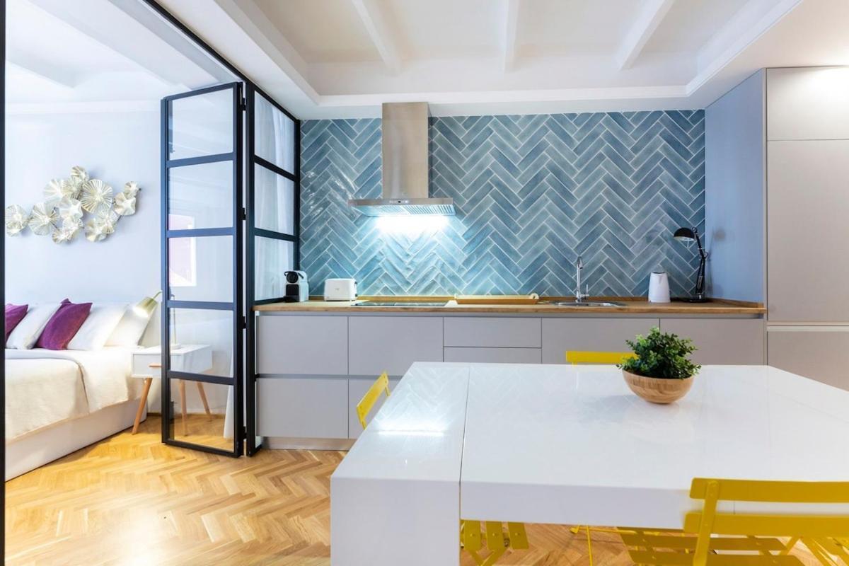 Autentico Y Centrico Apartment *