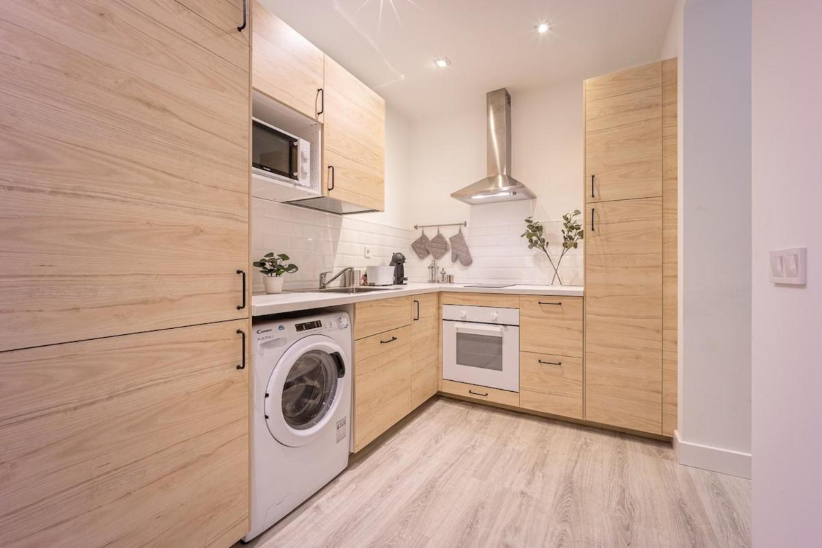 Apartment Encantador Apartamento En Atocha Madrid