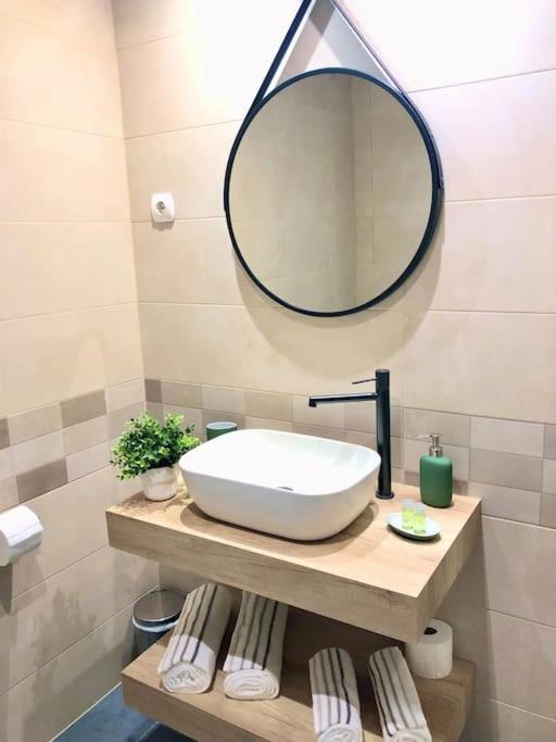 Nuevo Apartamento Airport Apartamento Madri