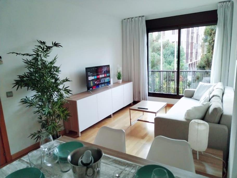Amplio, Luminoso Y Confortable Cc Apartamento *