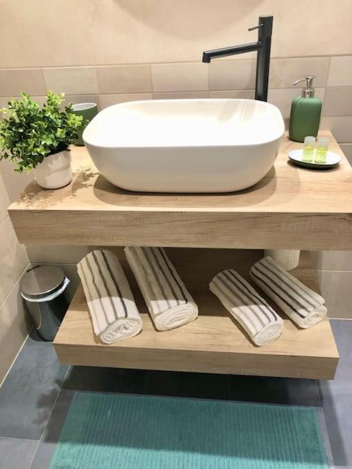 Nuevo Apartamento Airport Apartamento Madri