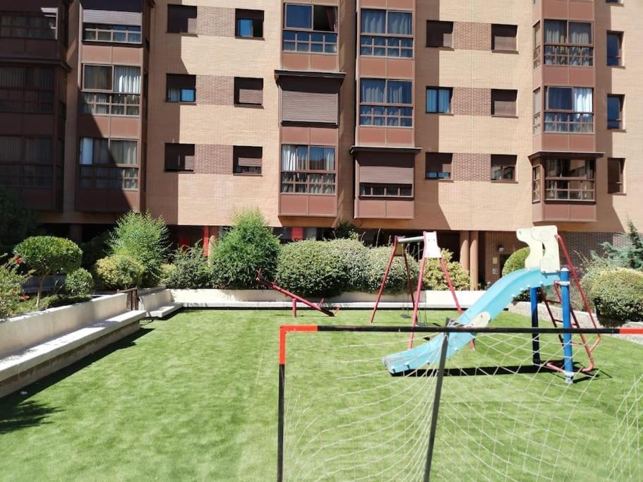 Apartamento Wanda Aeropuerto Ifema Plenilunio