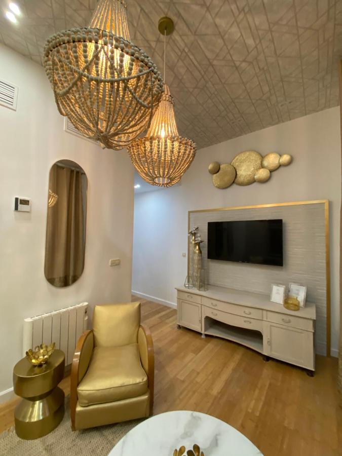 Cerca Plaza Mayor Apartment