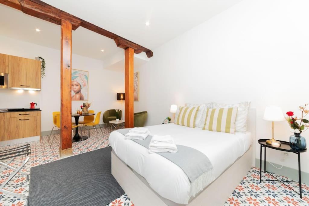 Platonic Apartment