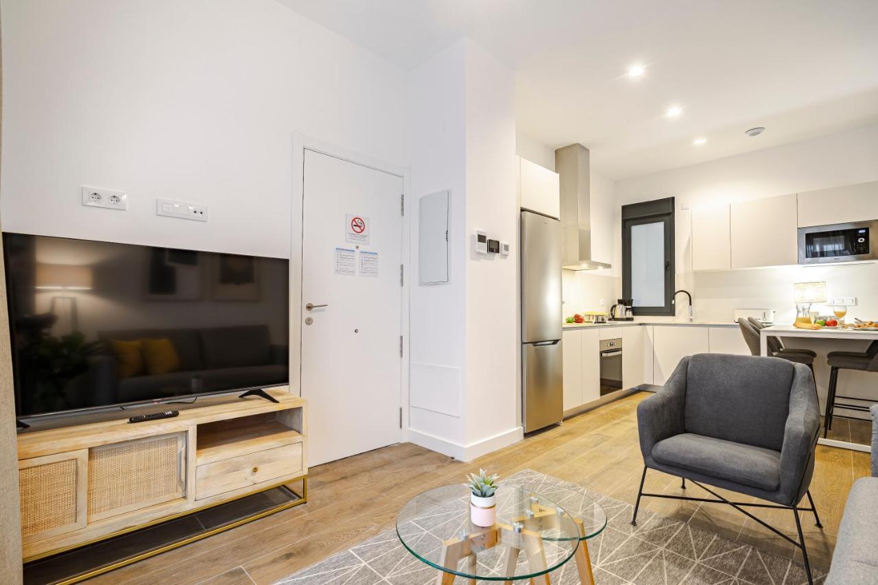 Feelathome Castilla Aparthotel Madrid