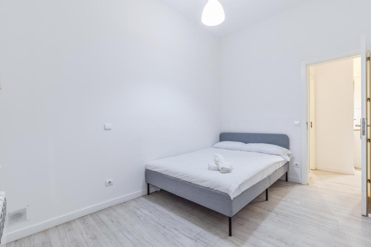 Apartment Amplio Apartamento En Malasana Para 6 Personas *