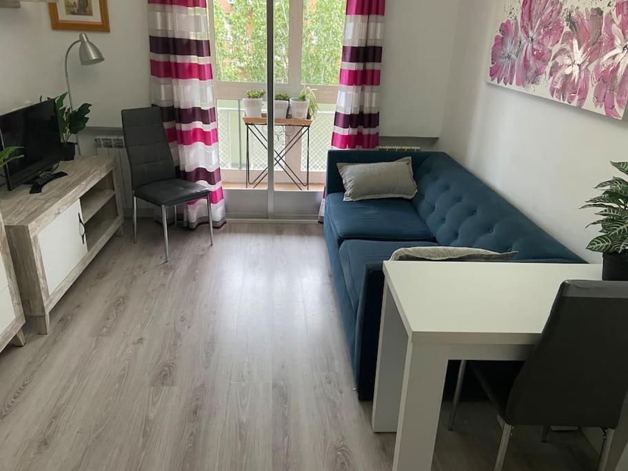 Apartamento Ciudad Lineal Reciente Reforma * Madrid