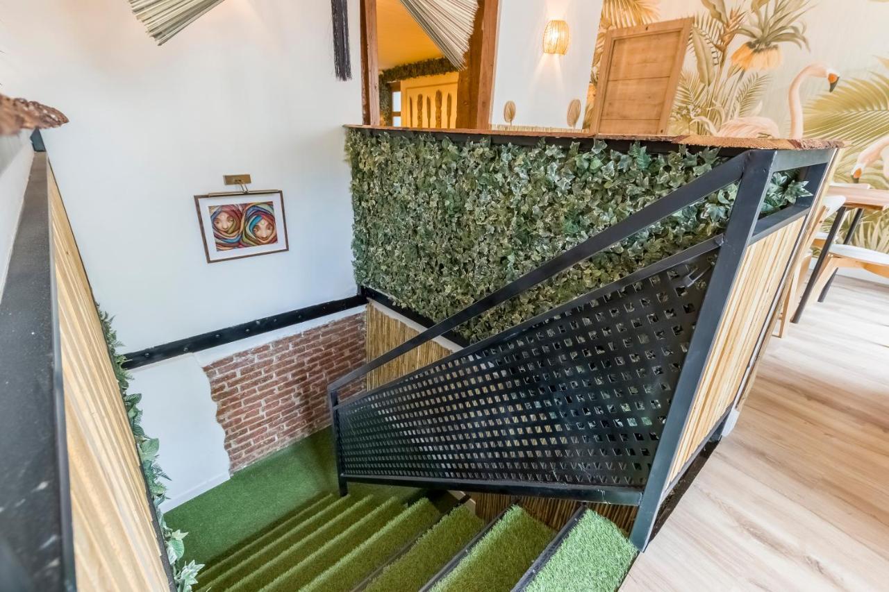 Hostel Santo - Coworking - Coliving -
