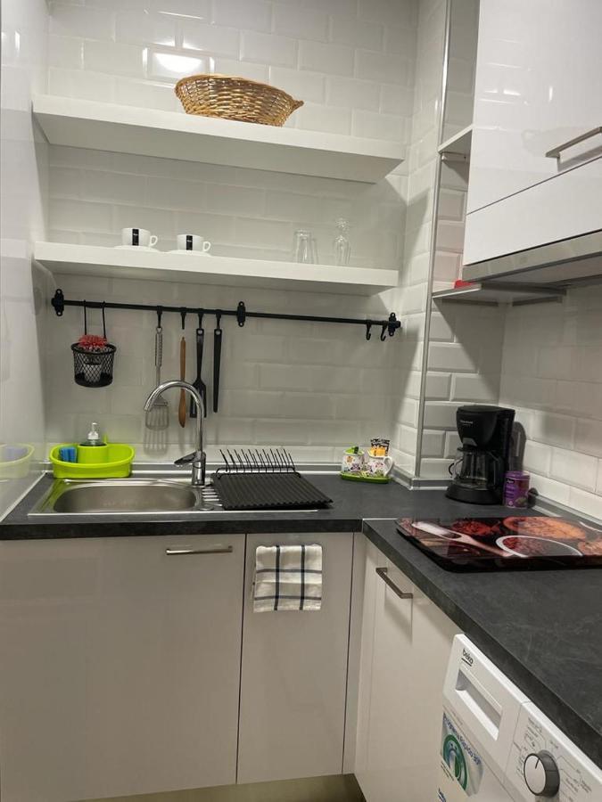 Lejlighed Acogedor Apartamento, Completamente Amoblado Con Aire Acondicionado *