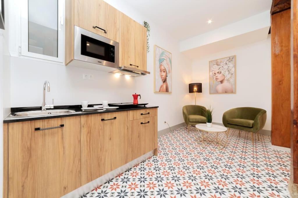 Apartment Platonic *