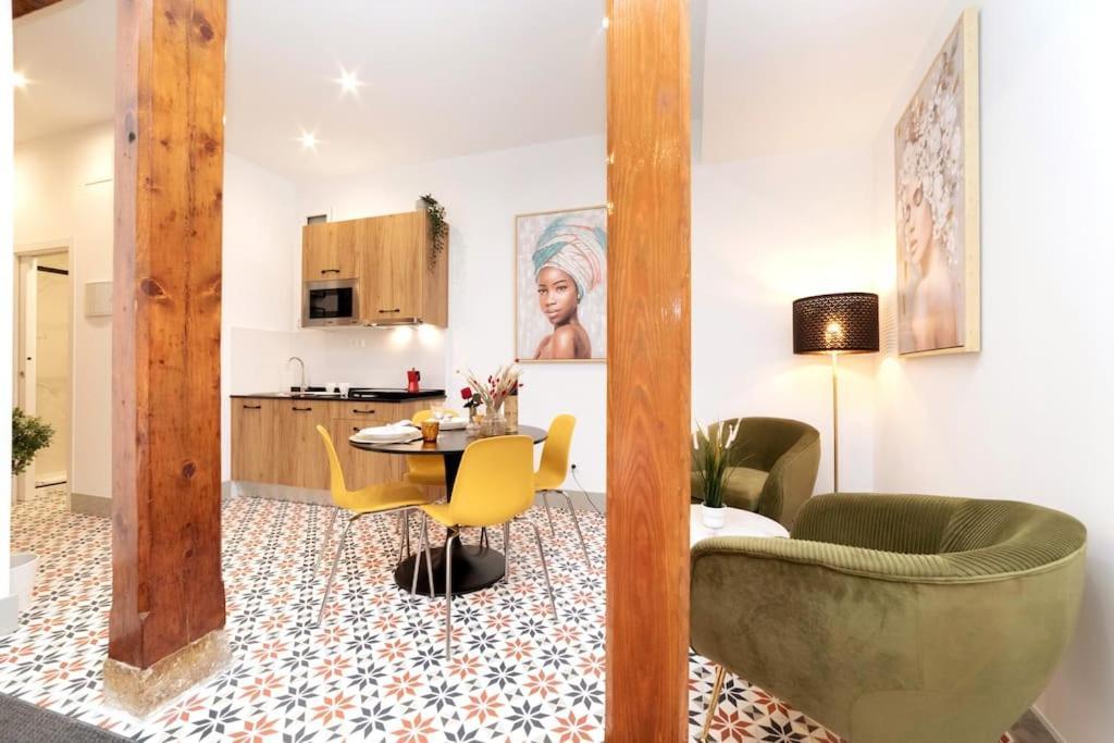 Platonic Apartment *