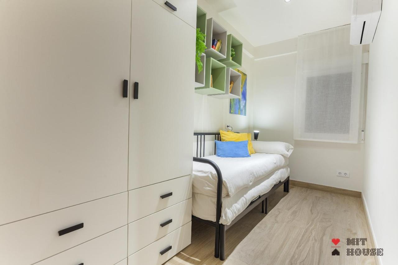 Mit House Puerta De America Iv En Apartment *