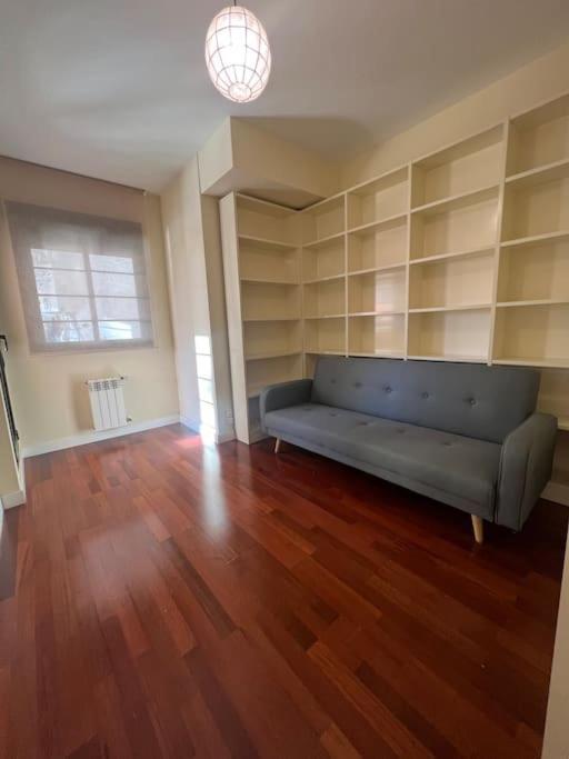 Stunning 3 Bedroom Flat, All Exterior In Chamberi Apartment *