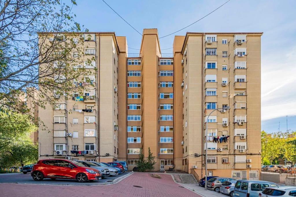 Precioso Apartamento Familiar En Area Residencial Apartment *