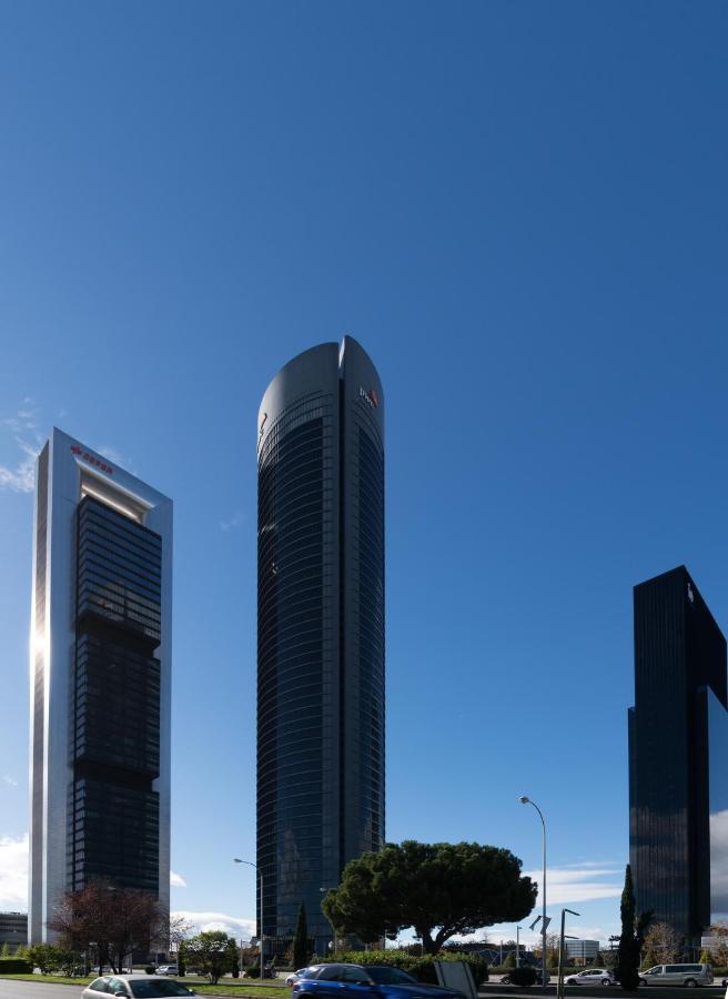 Lujo En 4 Torres! Business Area Apartment Madrid