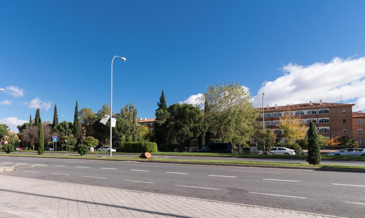 Lujo En 4 Torres! Business Area * Madrid
