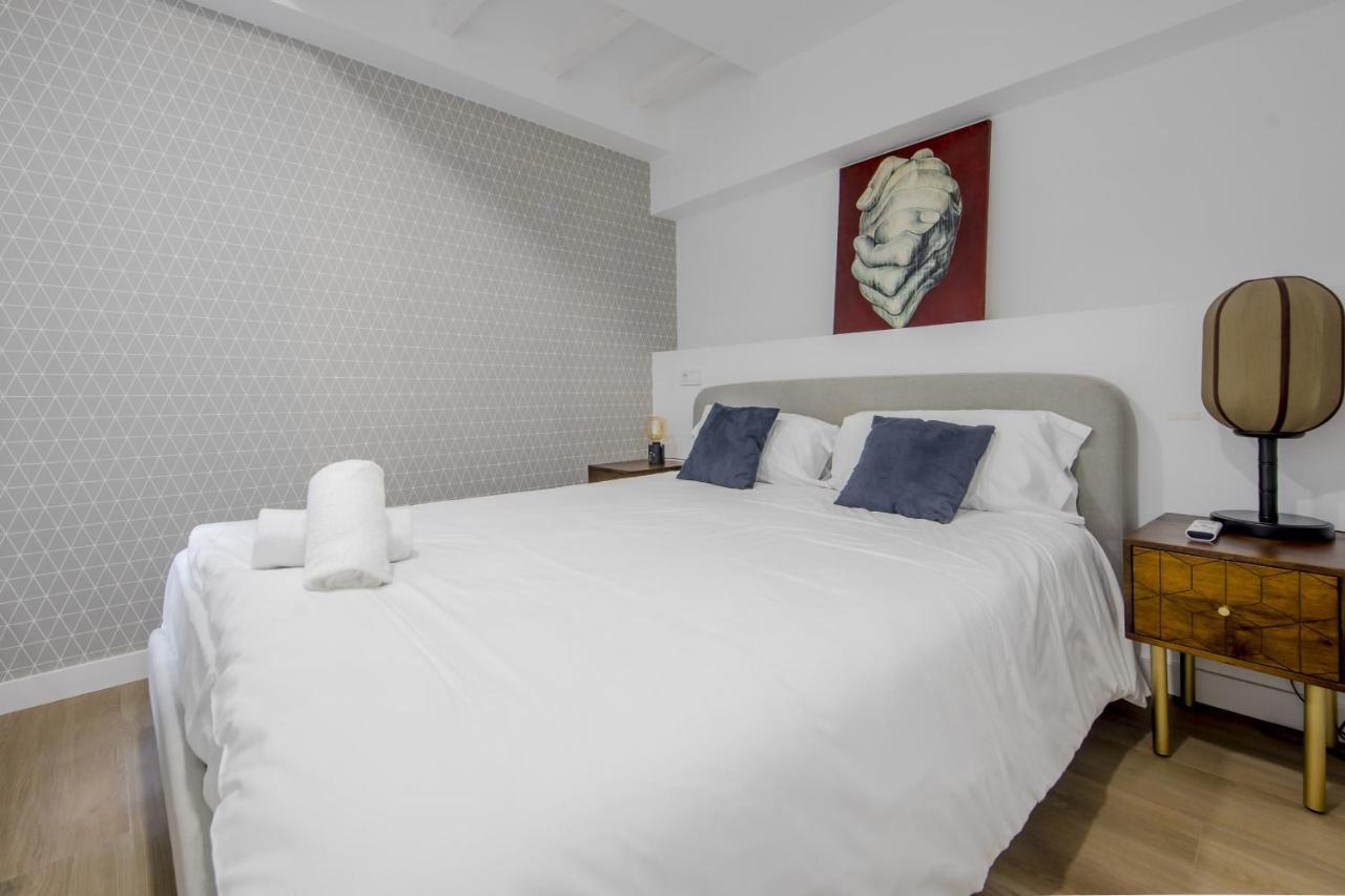 Apartamento Nuevo Piso 7 En El Corazon Del Rastro/madrid