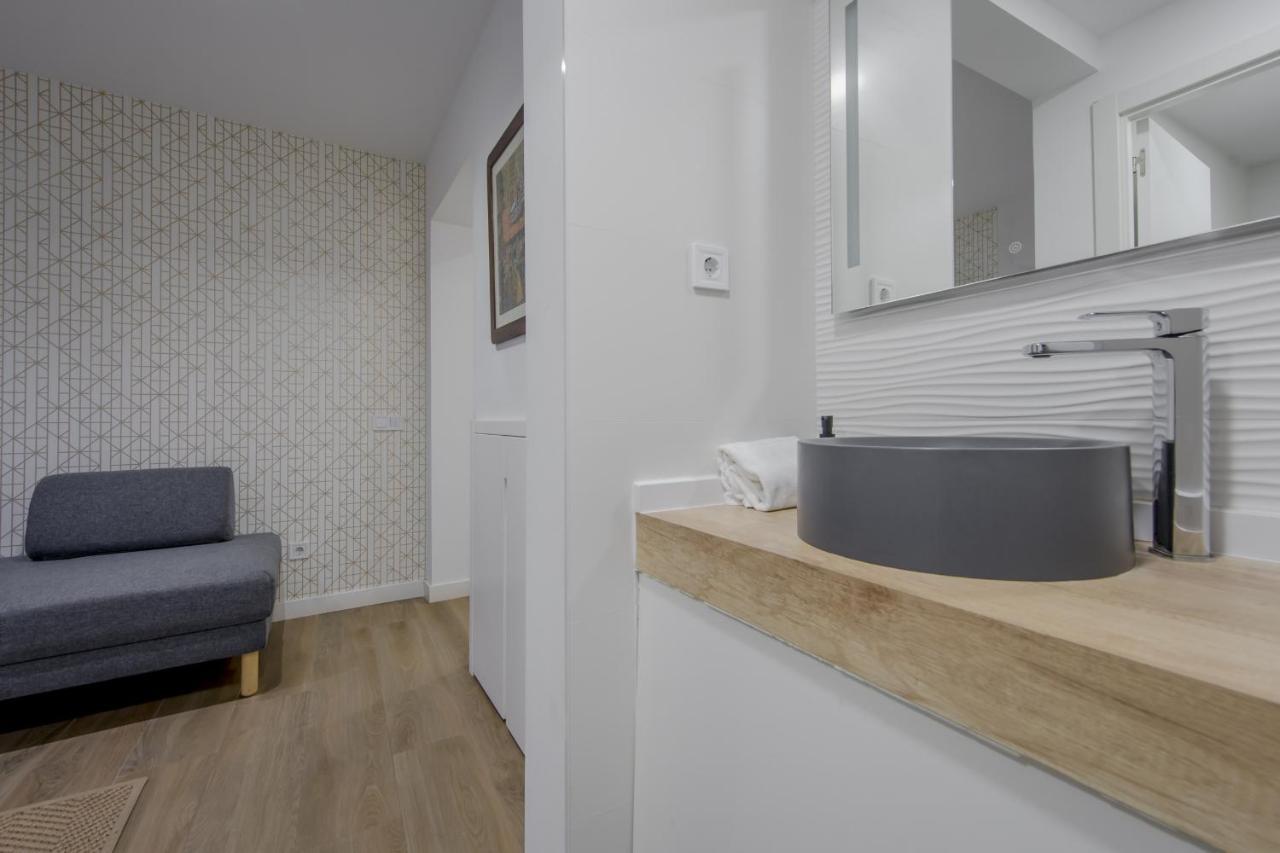 Apartamento Nuevo Piso 7 En El Corazon Del Rastro/madrid Madri