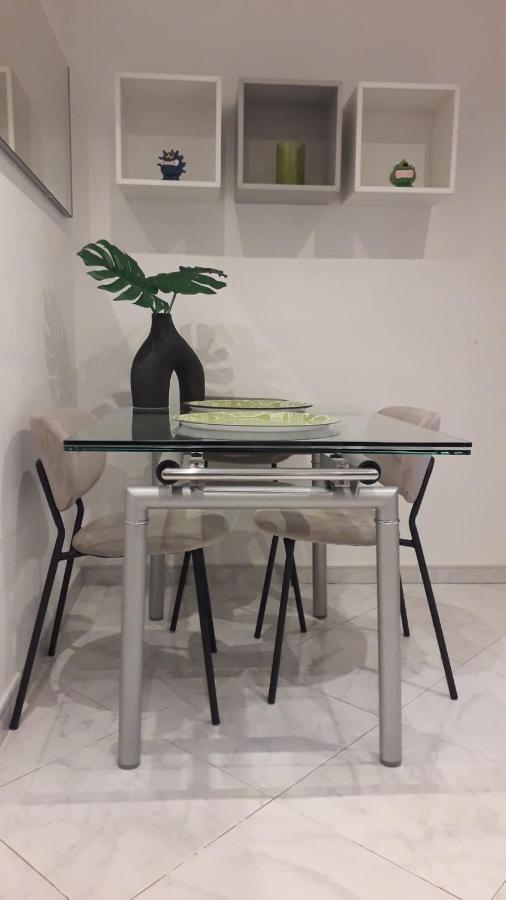 Apartamento Junto Al Santiago Bernabeu Con Piscina Madri