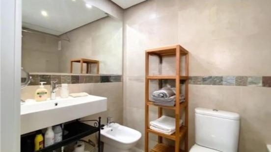 Apartamento Junto Al Santiago Bernabeu Con Piscina * Madri