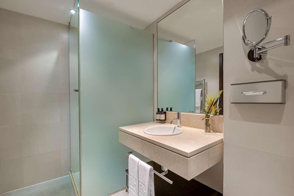 Nh Ribera Del Manzanares Hotel