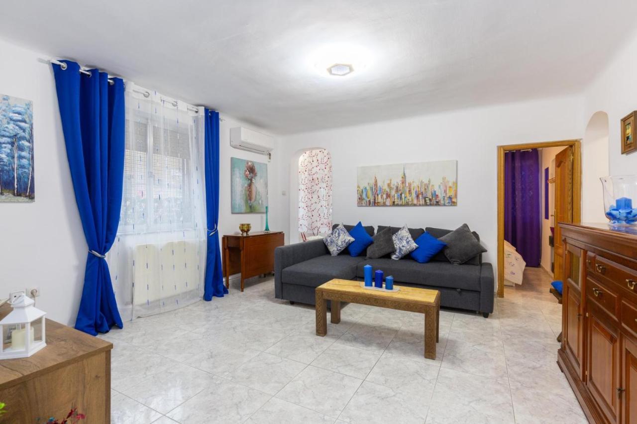 - De Temporada Apartment Madrid