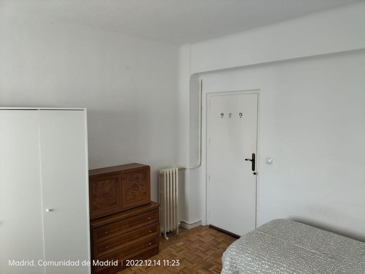 Habitación en casa particular En Piso Con Bano Y Cocina Compartido Madrid