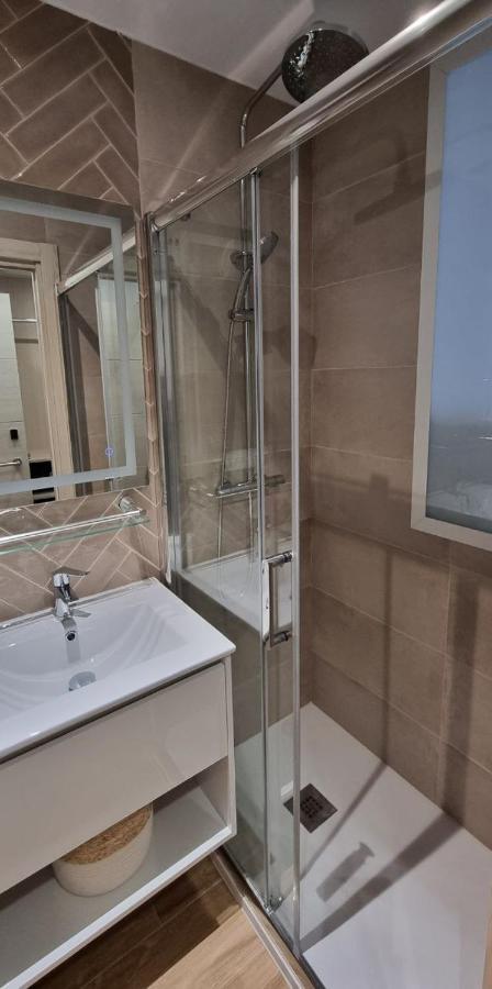 Ch La Petite Maison - Boutique - Guest house Madrid