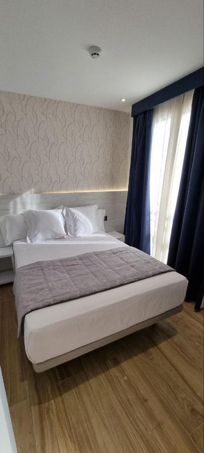 Ch La Petite Maison - Boutique - * Madrid