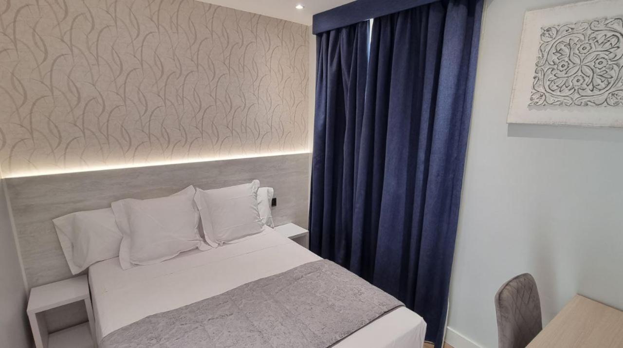 Ch La Petite Maison - Boutique - Guest house